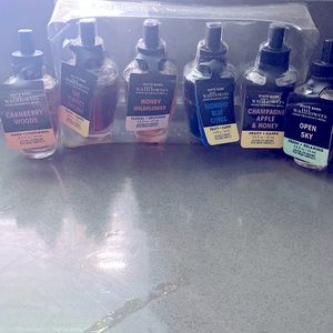 Bath body works wall flowers